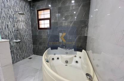 Villa - 5 Bedrooms - 4 Bathrooms for sale in Al Burhama - Manama - Capital Governorate Villa - 5 Bedrooms - 4 Bathrooms for sale in Al Burhama - Manama - Capital Governorate