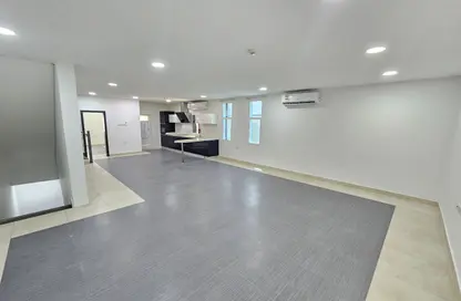 Apartment - 5 Bedrooms - 4 Bathrooms for rent in Saar - Northern Governorate