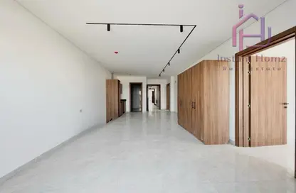 Apartment - 2 Bedrooms - 2 Bathrooms for rent in Sanad - Central Governorate