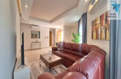 Apartment - 7+ Bedrooms - 7+ Bathrooms for rent in Budaiya - Northern Governorate