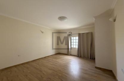 Villa - 4 Bedrooms - 4 Bathrooms for rent in Busaiteen - Muharraq Governorate