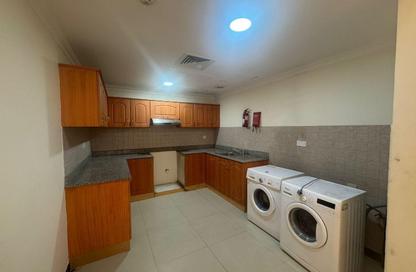 Apartment - 2 Bedrooms - 2 Bathrooms for rent in Al Juffair - Capital Governorate