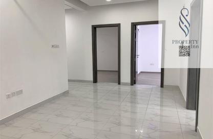 Apartment - 3 - 2 for rent in Manama Souq - Manama - Capital Governorate