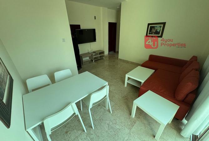 998695 - Property Image 3