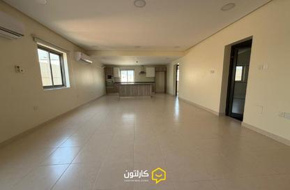 Apartment - 4 Bedrooms - 4 Bathrooms for rent in Shakhura - Northern Governorate
