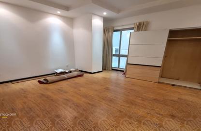 Apartment - 2 Bedrooms - 2 Bathrooms for sale in Al Juffair - Capital Governorate