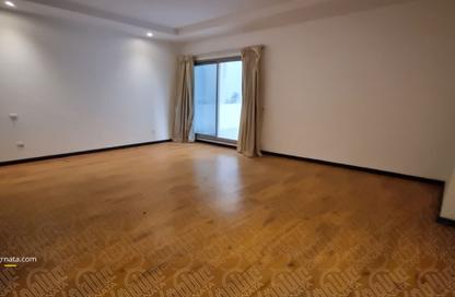 Apartment - 2 Bedrooms - 2 Bathrooms for sale in Al Juffair - Capital Governorate