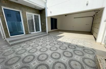 Villa - 6 - 5 for rent in Karrana - Northern Governorate