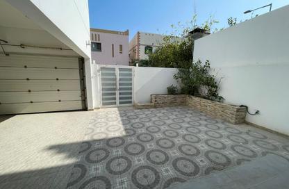 Villa - 6 - 5 for rent in Karrana - Northern Governorate