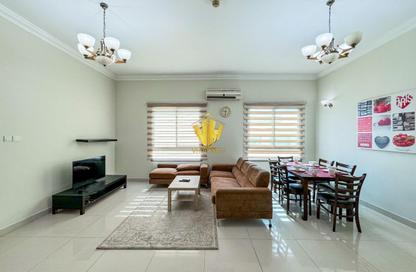 Apartment - 2 Bedrooms - 2 Bathrooms for rent in Zinj - Manama - Capital Governorate