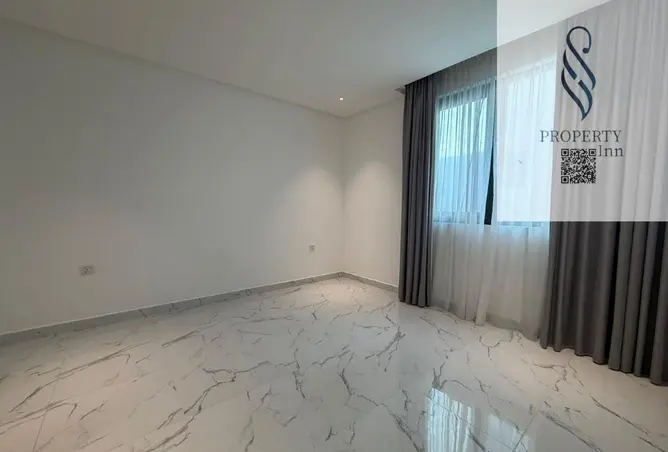 55311292 - Property Image 3