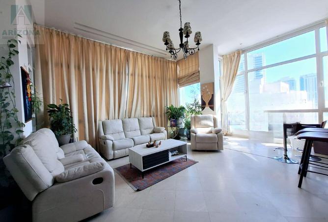 978437 - Property Main Image