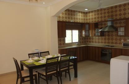 Apartment - 2 Bedrooms - 2 Bathrooms for rent in Seef - Capital Governorate