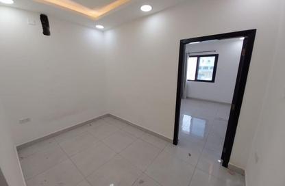 Apartment - 1 Bedroom - 1 Bathroom for rent in Hamad Town - Northern Governorate