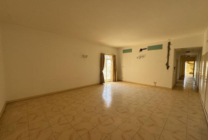 56300757 - Property Main Image