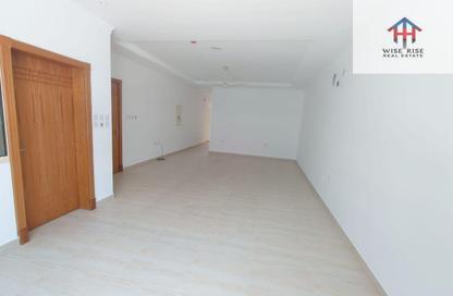 Apartment - 3 Bedrooms - 2 Bathrooms for rent in Tubli - Central Governorate