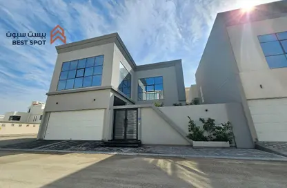 Villa - 5 Bedrooms - 6 Bathrooms for sale in Saar - Northern Governorate