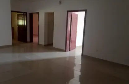 Apartment - 2 Bedrooms - 2 Bathrooms for rent in Sanad - Central Governorate