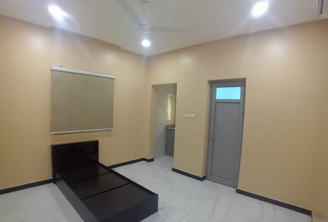 1001745 - Property Image 2