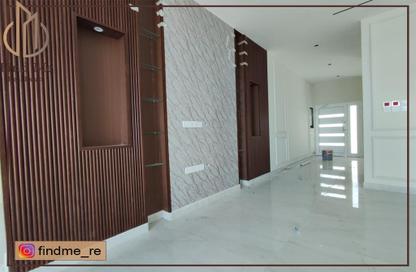 Villa - 5 - 6 for sale in Tubli - Central Governorate
