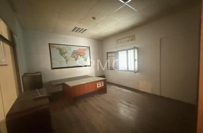 Whole Building - 7+ Bedrooms - 7+ Bathrooms for rent in Exhibition Road - Hoora - Capital Governorate