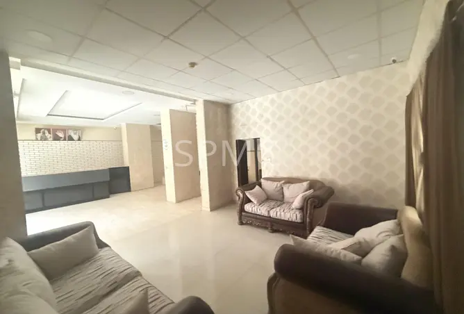 990173 - Property Image 2