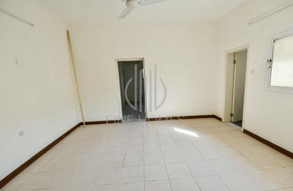 Villa - 3 Bedrooms - 3 Bathrooms for rent in Manama - Capital Governorate