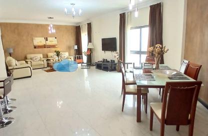 Apartment - 2 Bedrooms - 3 Bathrooms for rent in Al Juffair - Capital Governorate