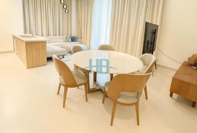 989194 - Property Image 2