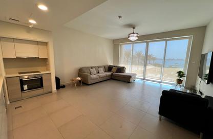 Apartment - 2 - 2 for rent in Marassi Shores Residences - Diyar Al Muharraq - Muharraq Governorate