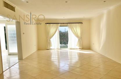 Villa - 5 Bedrooms - 4 Bathrooms for rent in Saar - Northern Governorate