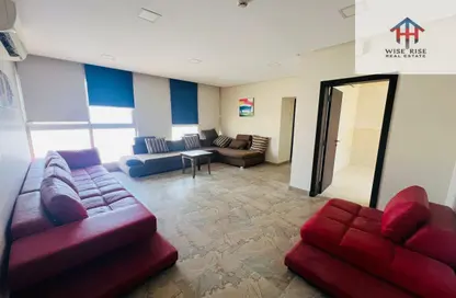 Apartment - 2 Bedrooms - 2 Bathrooms for rent in Busaiteen - Muharraq Governorate
