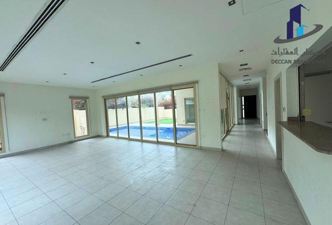 52064878 - Property Image 2