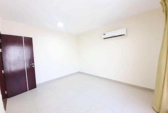 994190 - Property Image 2