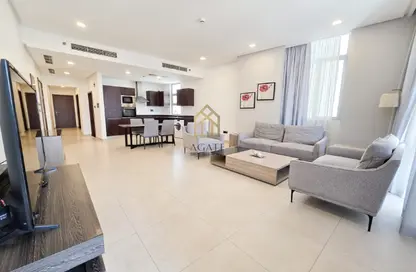 Apartment - 2 Bedrooms - 3 Bathrooms for rent in Al Juffair - Capital Governorate
