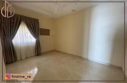 Apartment - 2 Bedrooms - 2 Bathrooms for rent in Isa Town - Central Governorate