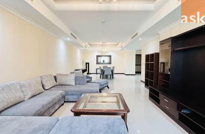 Apartment - 3 Bedrooms - 4 Bathrooms for rent in Al Juffair - Capital Governorate