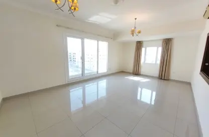 Apartment - 2 Bedrooms - 2 Bathrooms for rent in Hidd - Muharraq Governorate