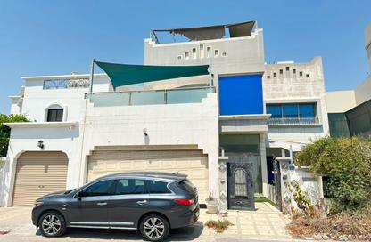 Villa - 6 Bedrooms - 5 Bathrooms for sale in Saar - Northern Governorate
