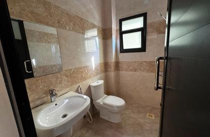 Apartment - 2 Bedrooms - 2 Bathrooms for rent in Bilad Al Qadeem - Manama - Capital Governorate