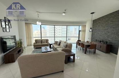 Apartment - 2 Bedrooms - 3 Bathrooms for rent in Sanabis - Manama - Capital Governorate