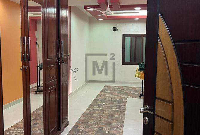 995811 - Property Image 3