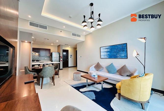 998601 - Property Image 2