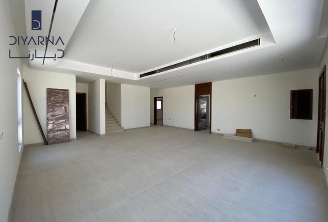 54370925 - Property Image 3