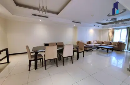 Apartment - 2 Bedrooms - 2 Bathrooms for rent in Al Juffair - Capital Governorate