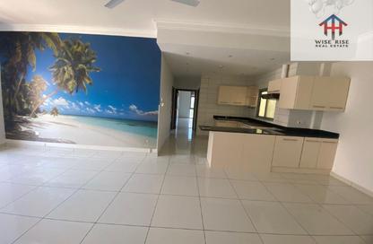 Apartment - 2 Bedrooms - 3 Bathrooms for rent in Sanad - Central Governorate
