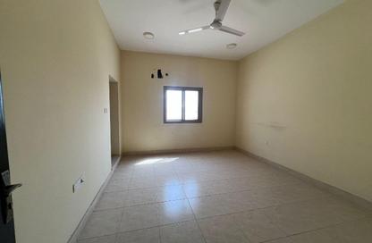 Office Space - 2 Bedrooms - 2 Bathrooms for rent in Arad - Muharraq Governorate