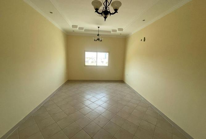 1002447 - Property Image 3