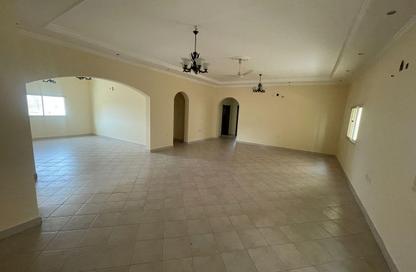 Apartment - 4 Bedrooms - 5 Bathrooms for rent in Bu Kowarah - Riffa - Southern Governorate