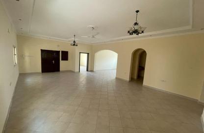 Apartment - 4 Bedrooms - 5 Bathrooms for rent in Bu Kowarah - Riffa - Southern Governorate